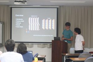 インターン発表会で研究成果を発表するMISIP2019参加学生
